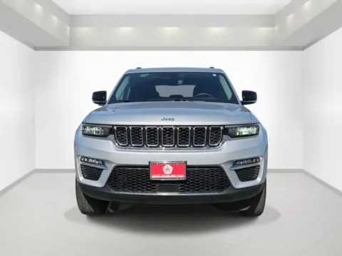 Photos of 2022 Jeep Grand Cherokee Limited for sale in Bonham, TX at Bonham Chrysler