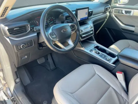 More photos of 2023 Ford Explorer XLT at Bonham Chrysler, TX