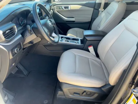 More photos of 2023 Ford Explorer XLT at Bonham Chrysler, TX