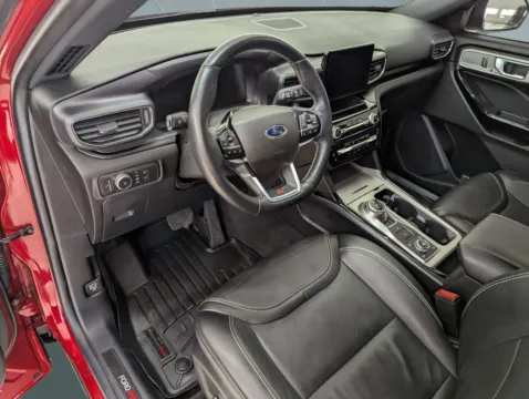 More photos of 2022 Ford Explorer ST at Bonham Chrysler, TX