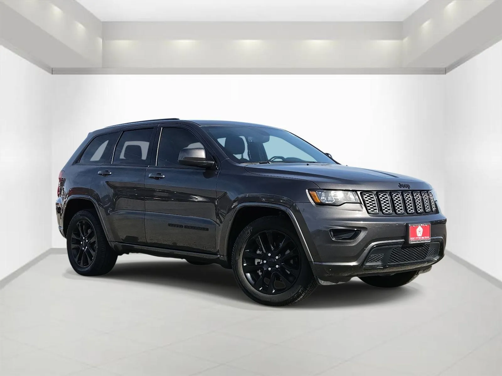 Gray 2019 Jeep Grand Cherokee Altitude for sale in Bonham, TX