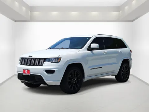 Another view of 2019 Jeep Grand Cherokee Altitude for sale in Bonham, TX at Bonham Chrysler