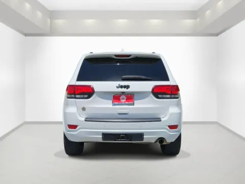 More photos of 2019 Jeep Grand Cherokee Altitude at Bonham Chrysler, TX