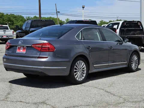 More photos of 2016 Volkswagen Passat 1.8T SE at Bonham Chrysler, TX