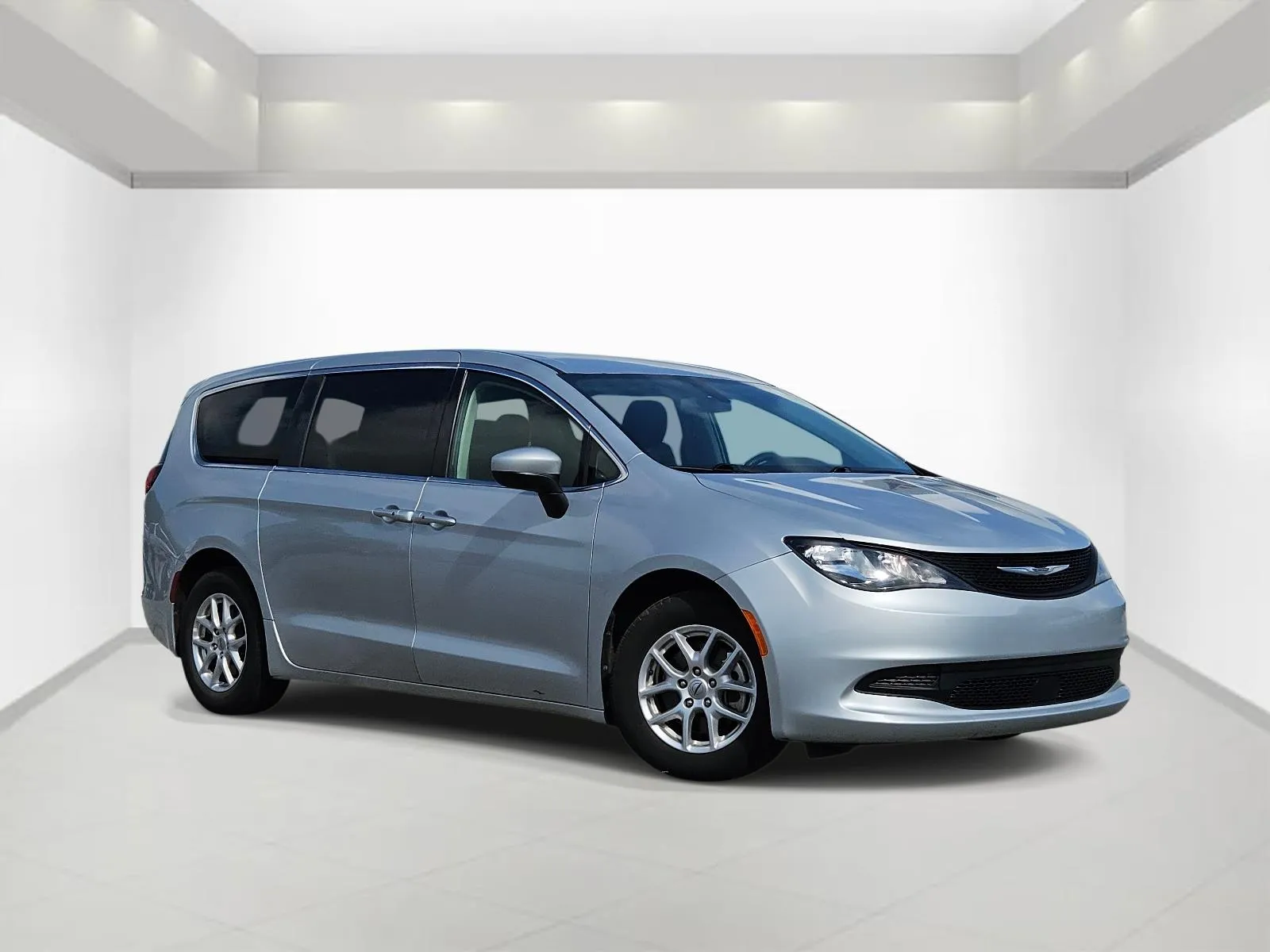 Silver 2022 Chrysler Voyager LX for sale in Bonham, TX