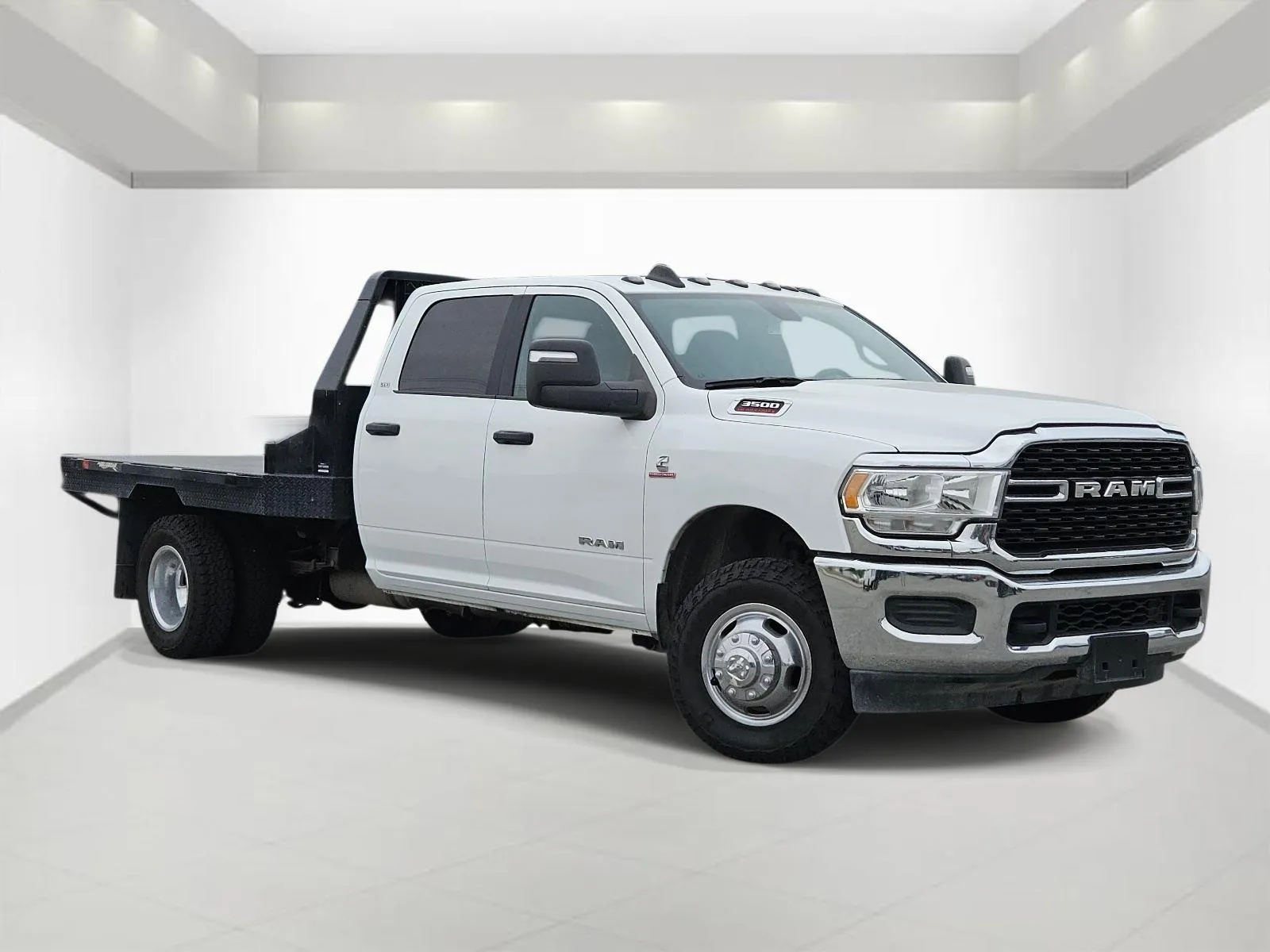 2024 RAM 3500 SLT 4X4 Crew Cab's photo