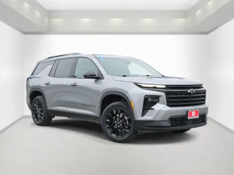 Gray 2024 Chevrolet Traverse FWD LT for sale in Bonham, TX