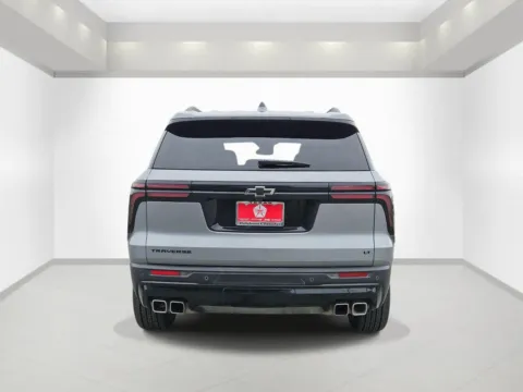 More photos of 2024 Chevrolet Traverse FWD LT at Bonham Chrysler, TX