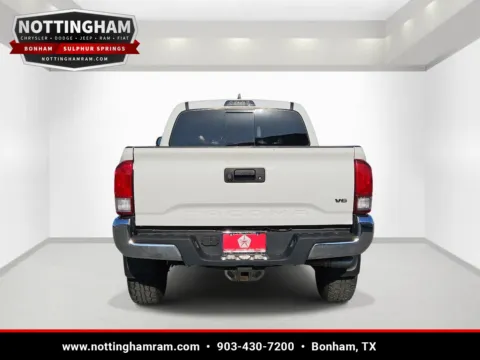 More photos of 2017 Toyota Tacoma TRD Off-Road at Bonham Chrysler, TX