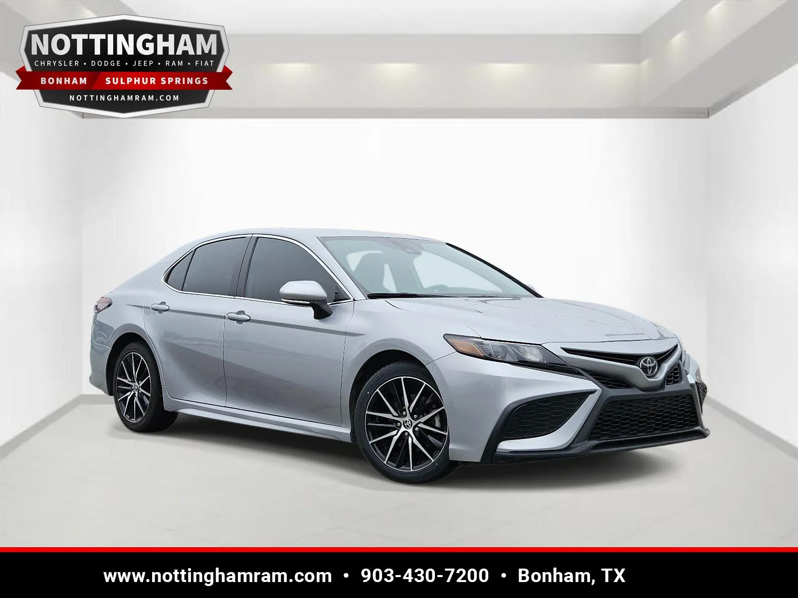 Silver 2024 Toyota Camry SE for sale in Bonham, TX
