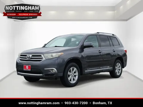 Another view of 2013 Toyota Highlander Plus for sale in Bonham, TX at Bonham Chrysler