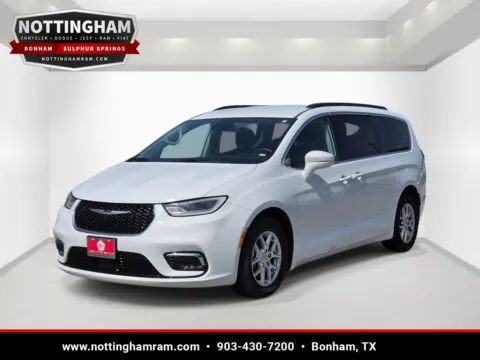 Another view of 2022 Chrysler Pacifica Touring L for sale in Bonham, TX at Bonham Chrysler