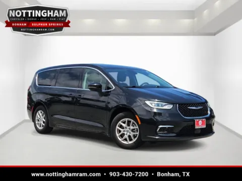 Black 2023 Chrysler Pacifica Touring L for sale in Bonham, TX