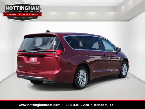 More photos of 2023 Chrysler Pacifica Touring L at Bonham Chrysler, TX