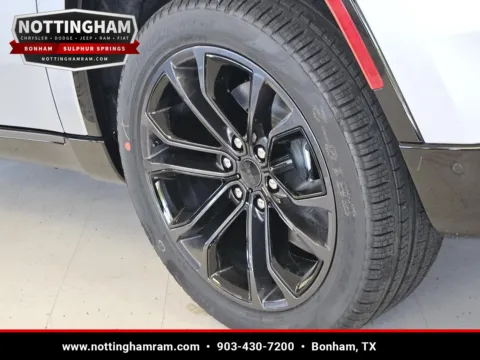 More photos of 2026 Jeep Grand Wagoneer L Summit Obsidian at Bonham Chrysler, TX