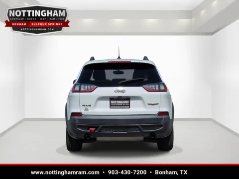 More photos of 2019 Jeep Cherokee Trailhawk at Bonham Chrysler, TX