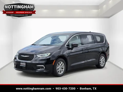 Another view of 2025 Chrysler Pacifica Select for sale in Bonham, TX at Bonham Chrysler
