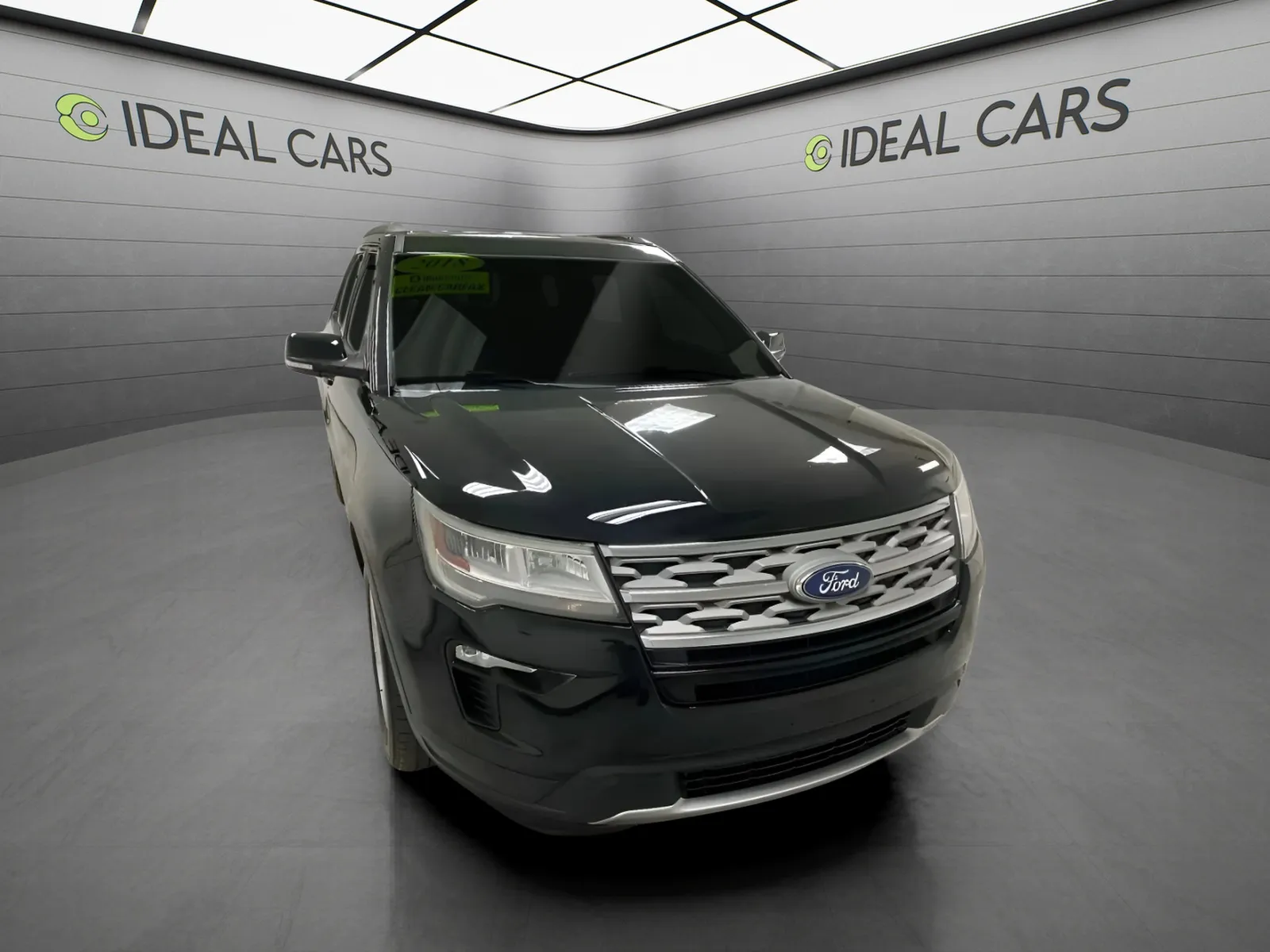 Ford Explorer photo 3