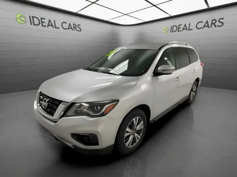 Silver 2020 Nissan Pathfinder SV for sale in Mesa, AZ