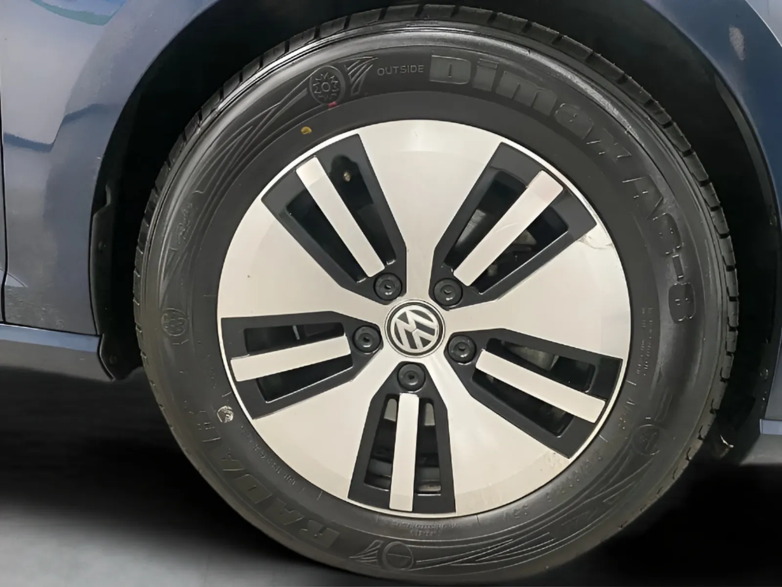 2016 Volkswagen e-Golf e-Golf SE - Photo 28