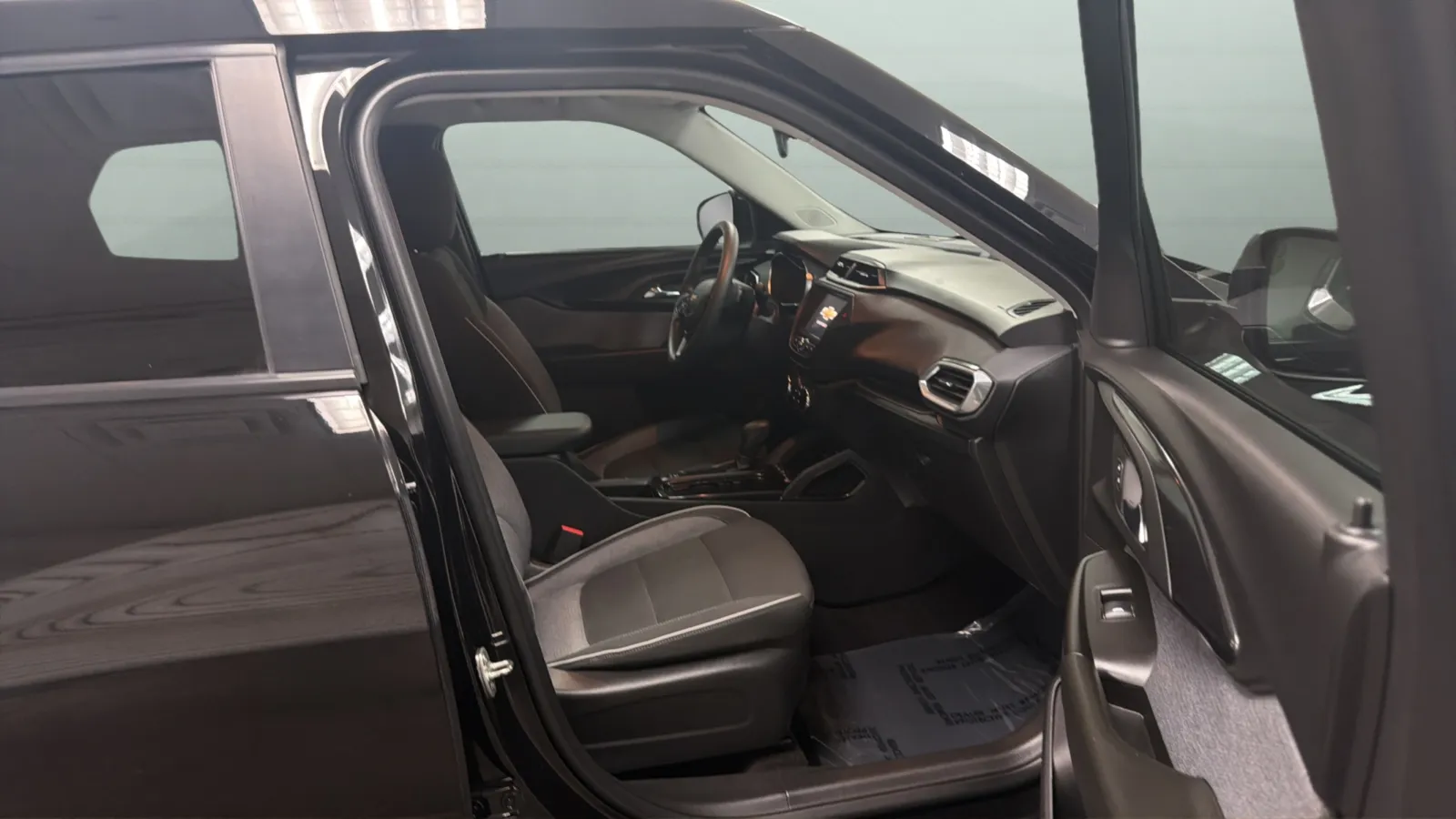 2023 Chevrolet TrailBlazer LT - Photo 22