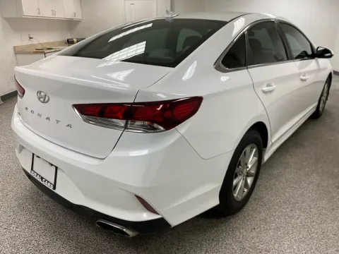 More photos of 2019 Hyundai Sonata SE at Ideal Cars - Main Street, AZ