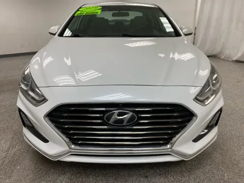 Photos of 2019 Hyundai Sonata SE for sale in Mesa, AZ at Ideal Cars - Main Street