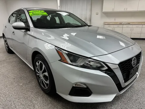 Another view of 2019 Nissan Altima 2.5 S for sale in Mesa, AZ at Ideal Cars - Main Street