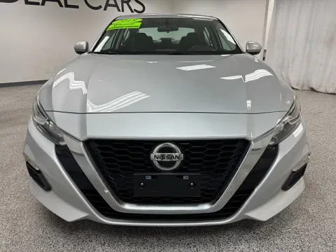 Photos of 2019 Nissan Altima 2.5 S for sale in Mesa, AZ at Ideal Cars - Main Street