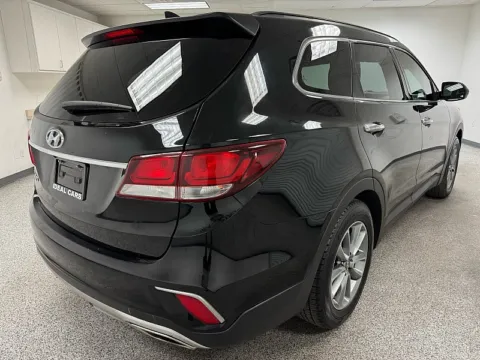 More photos of 2018 Hyundai Santa Fe SE at Ideal Cars - Main Street, AZ