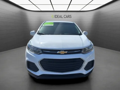 Photos of 2021 Chevrolet Trax LS for sale in Mesa, AZ at Ideal Cars - Main Street