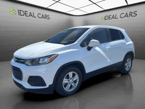 White 2021 Chevrolet Trax LS for sale in Mesa, AZ
