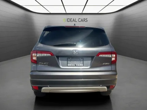 More photos of 2020 Honda Pilot EX-L at Ideal Cars - Main Street, AZ