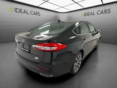 More photos of 2020 Ford Fusion 4d Sedan AWD SE at Ideal Cars - Main Street, AZ