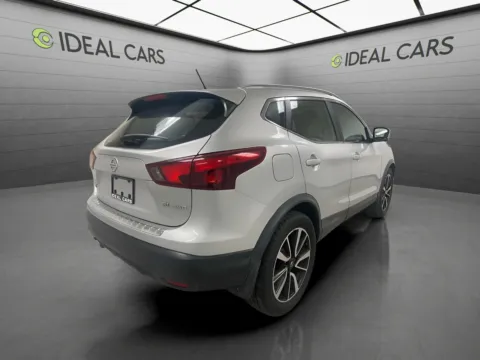 More photos of 2018 Nissan Rogue Sport 4d SUV AWD SL (2018.5) at Ideal Cars - Main Street, AZ