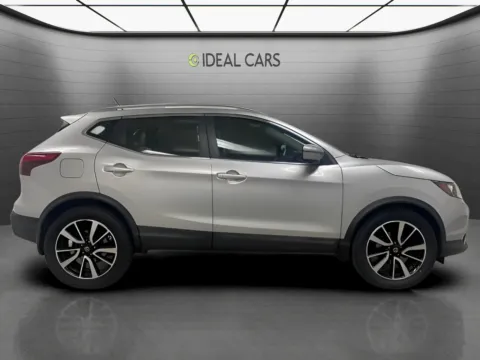 More photos of 2018 Nissan Rogue Sport 4d SUV AWD SL (2018.5) at Ideal Cars - Main Street, AZ