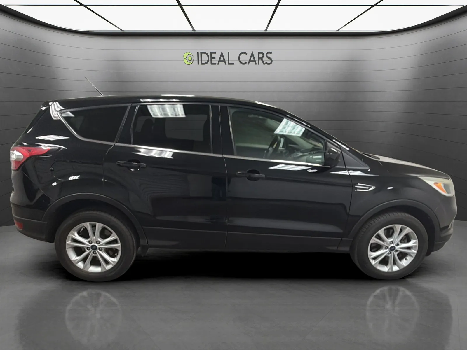 Ford Escape photo 4