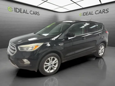 Black 2017 Ford Escape 4d SUV 4WD SE for sale in Mesa, AZ