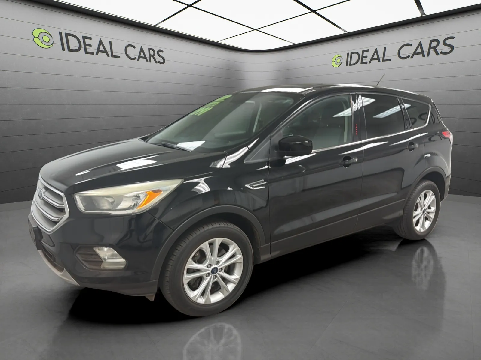 Black 2017 Ford Escape 4d SUV 4WD SE for sale in Mesa, AZ