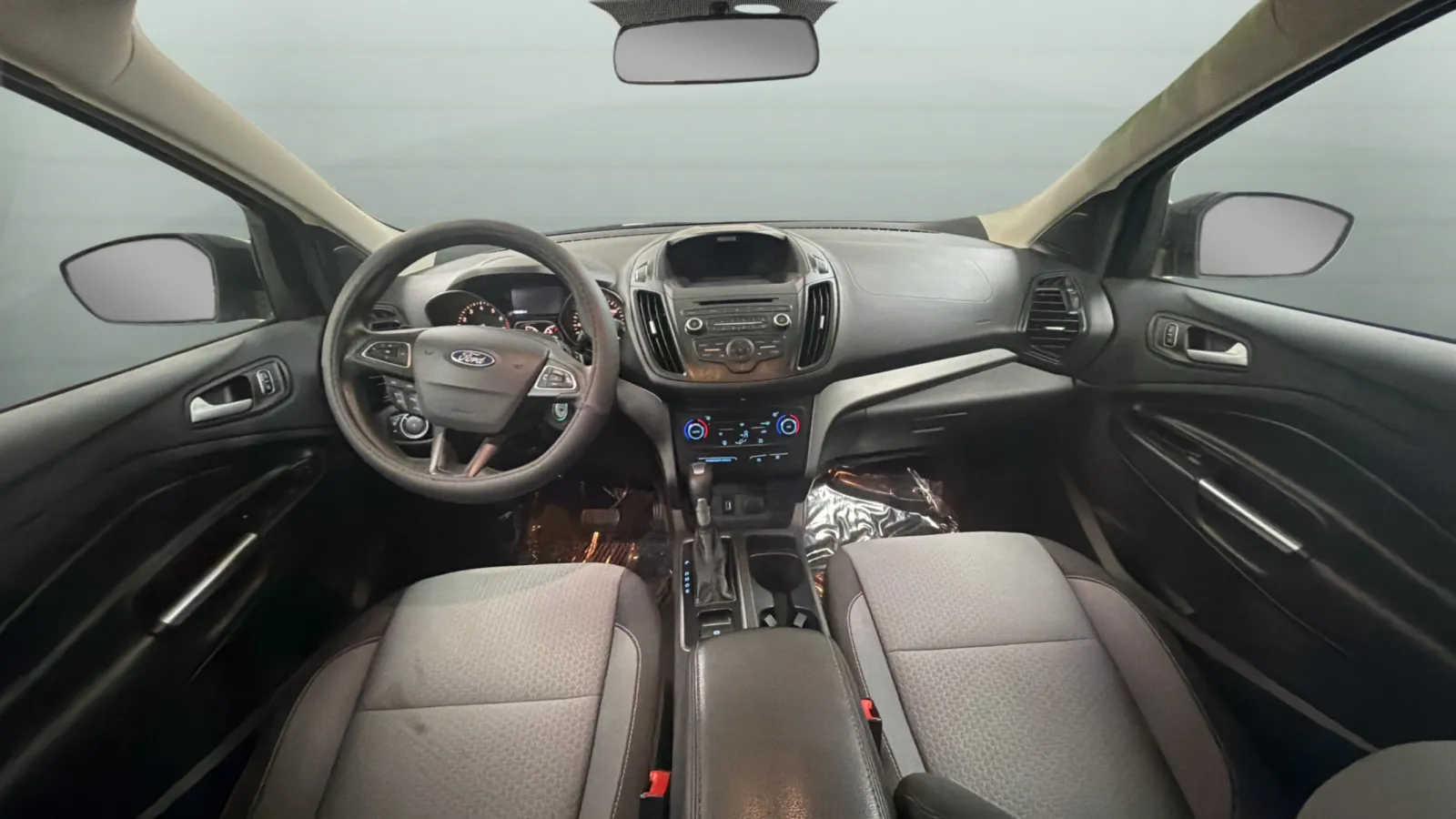 Ford Escape photo 9