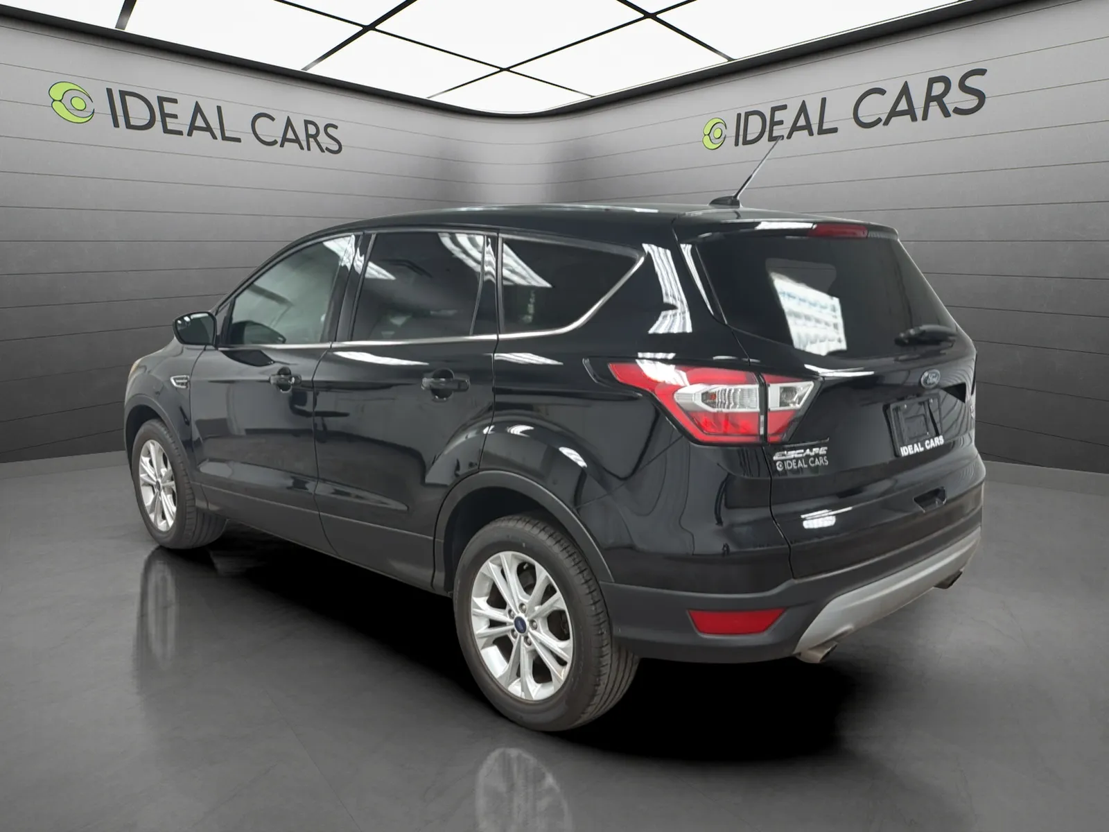 Ford Escape photo 7