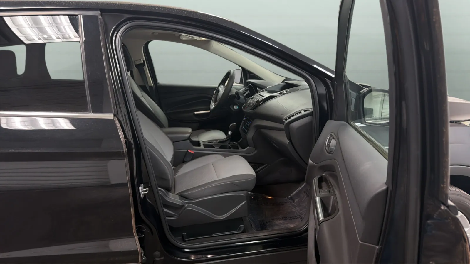 Ford Escape photo 20