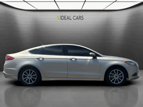 More photos of 2017 Ford Fusion SE at Ideal Cars - Main Street, AZ