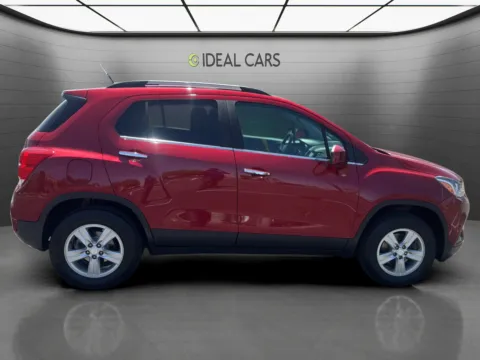 More photos of 2020 Chevrolet Trax LT at Ideal Cars - Main Street, AZ