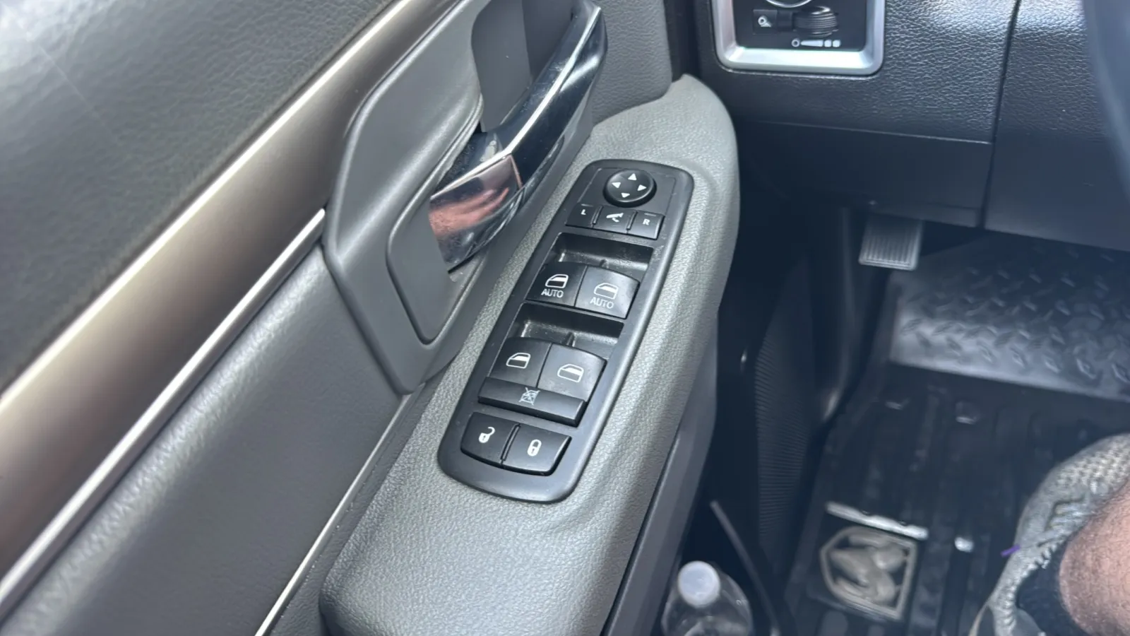 Ram 1500 photo 13