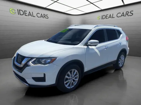 White 2017 Nissan Rogue SV for sale in Mesa, AZ