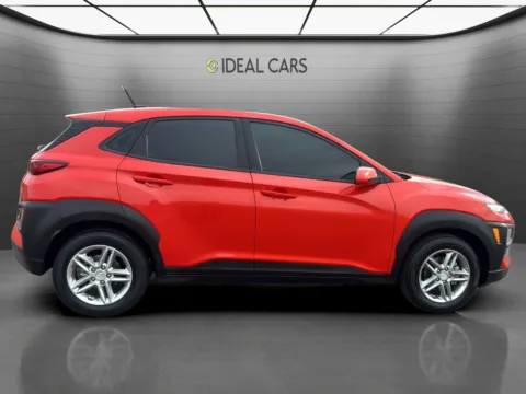 More photos of 2019 Hyundai KONA SE at Ideal Cars - Main Street, AZ