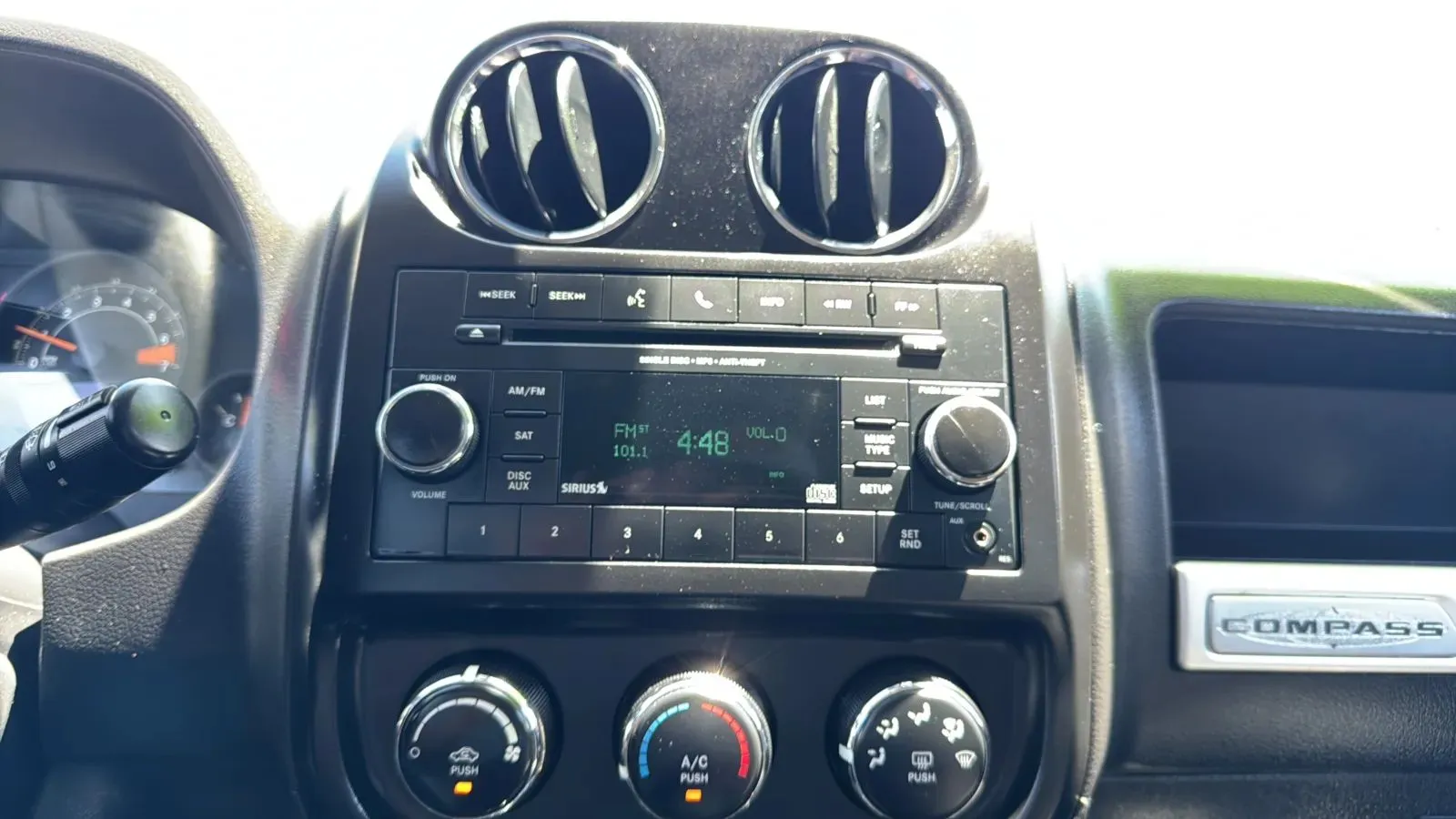 Jeep Compass photo 19