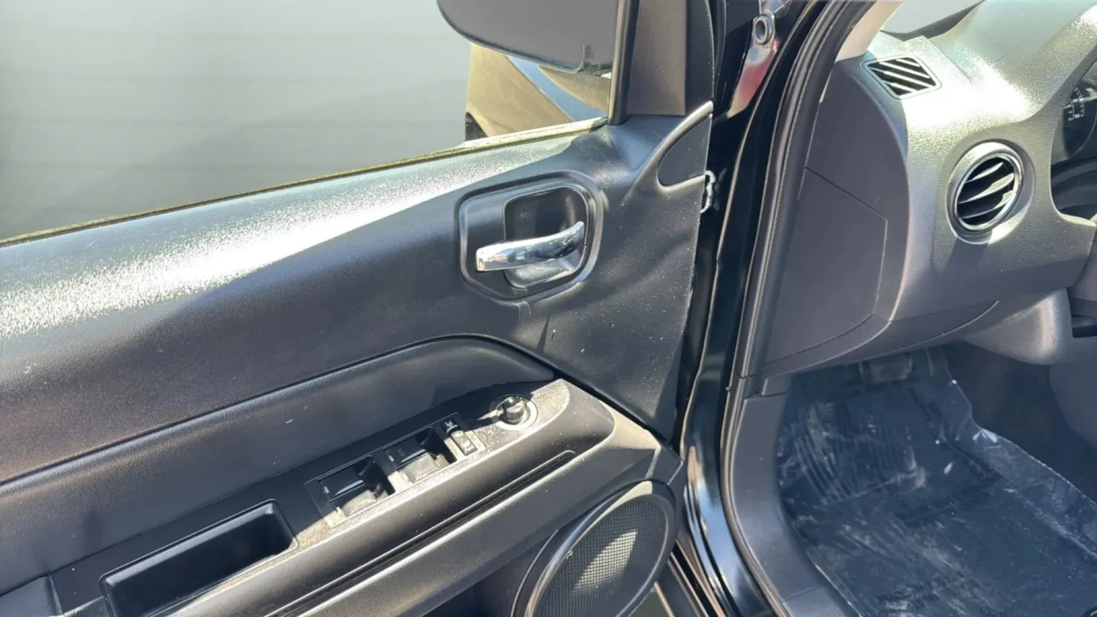 Jeep Compass photo 13