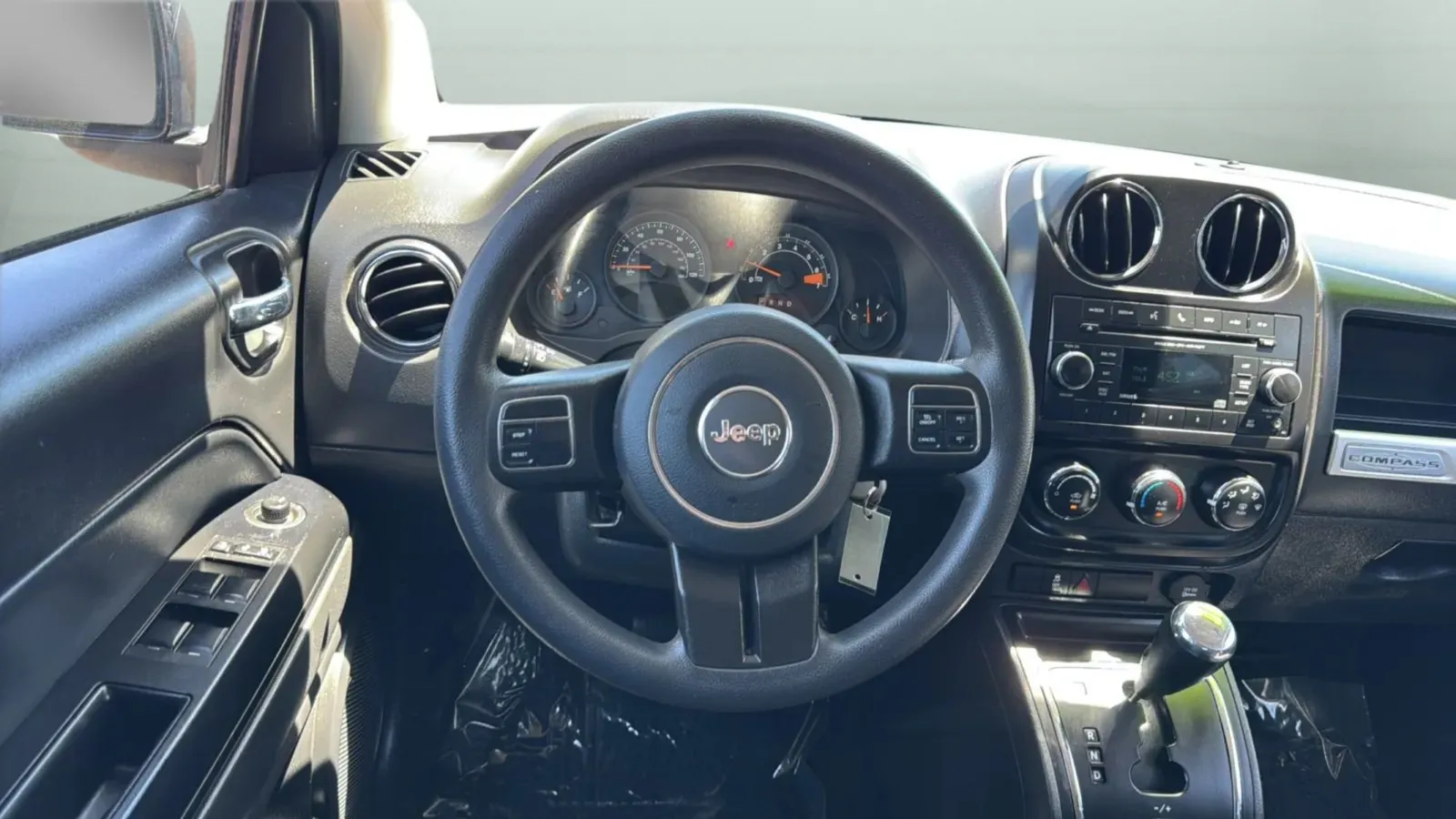 Jeep Compass photo 30